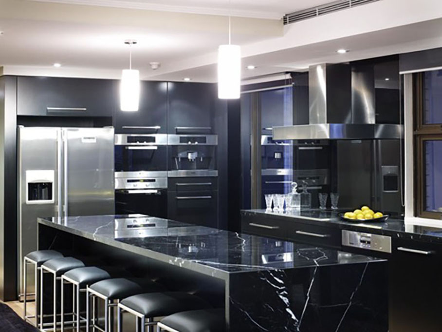 piso de cozinha em mármore nero marquina